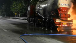 緊急！散裝水泥車起火，救援時突發(fā)爆響！